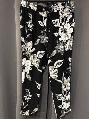 Zac & Rachel Black and White Floral Drawstring Joggers